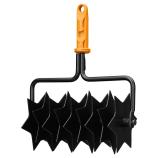Fiskars Prevzdušňovač trávnika OneClick 1080688